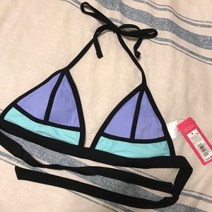 *NWT* Small Triangle { Xhilaration } Bikini Top